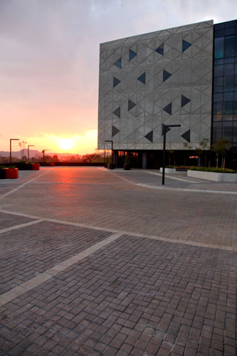 Commerical Parking Lot Paved With Split Bevel Pavers