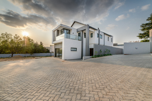 Modern Driveway Paved with 60mm Interlockers